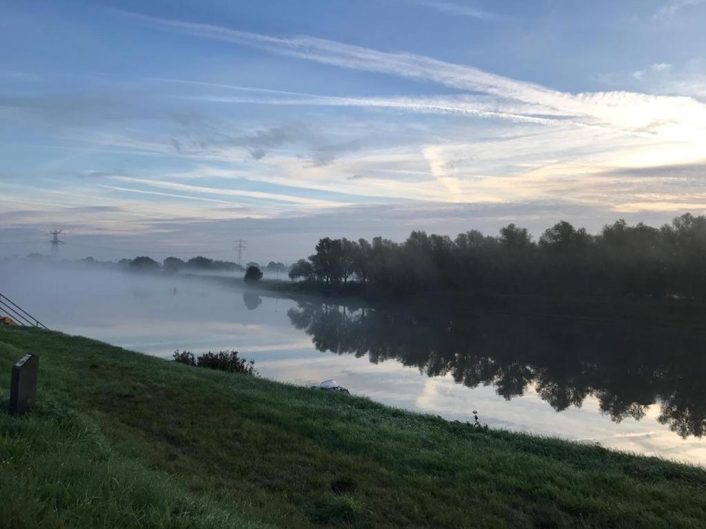 Ons Maashuisje Maaseik Bagian luar foto